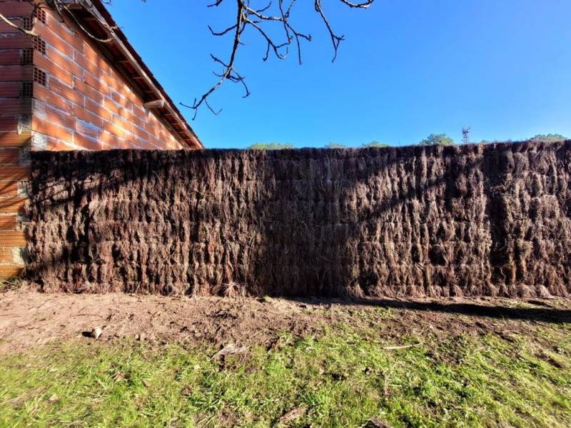 Pourquoi faire poser de la brande de bruyère épaisse 4cm en clôture de jardin ? Saint Médard en Jalles 33